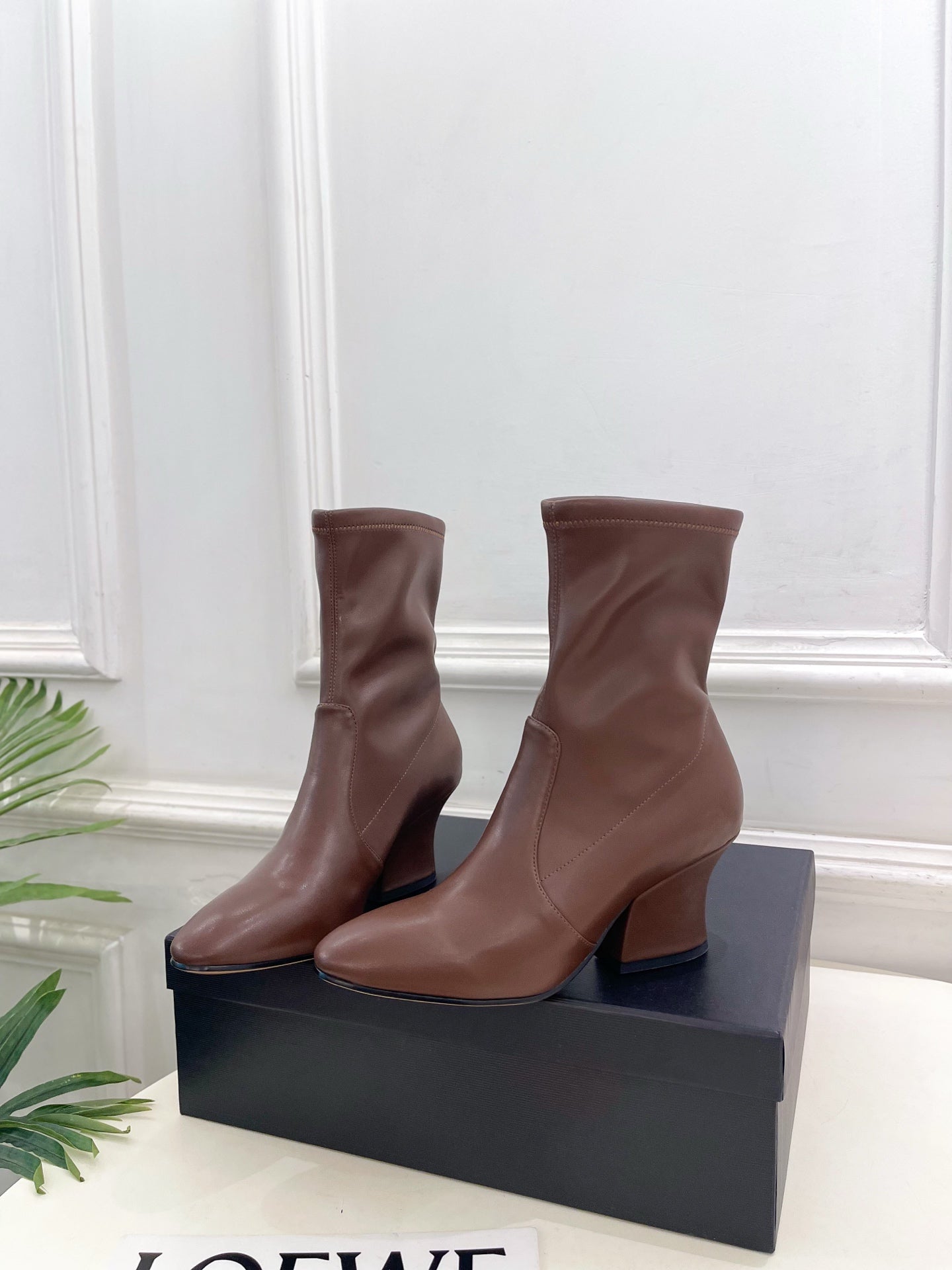Jil Sander Minimalist Retro Stretch Ankle Boots with Block Heels Brown