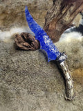 Knapped stone tools: stone knives, flame-shaped knives, stone blades, cat's-eye stone knives, obsidian knives, obsidian "dragon-glass" blades ("Blue and White Porcelain" style)