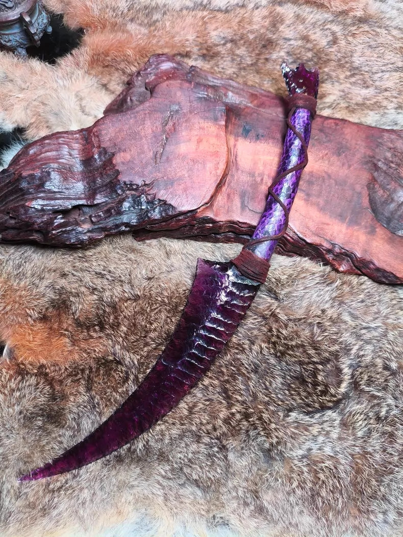 Avatar Na'vi Hunting Knife – Purple Glass-Stone Pressure-Flaked Design – Dragon-Glass Hunting Knife