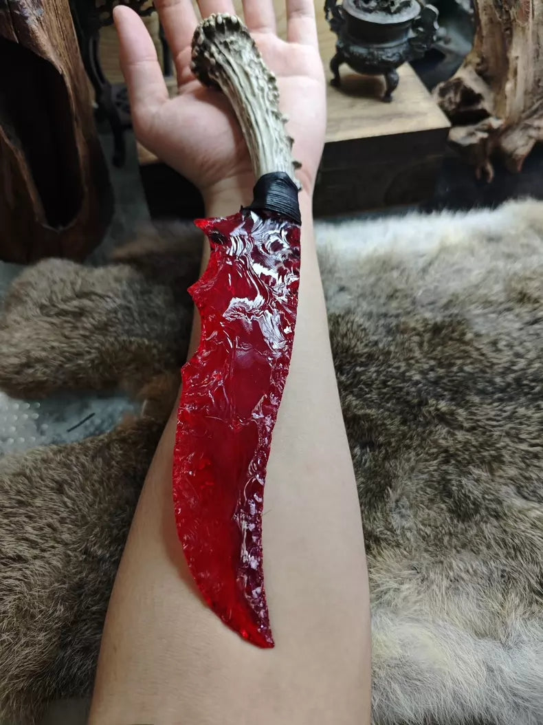 Hand-crafted stone tools: stone knives, "Flame Blade" stone blades, and obsidian "Dragon-Glass" blades. "Dragon-Slaying Blade" (Standard Classic Series): Dragon-Slaying Blade, Blood-Weeping Blade, and Crystal Knife.