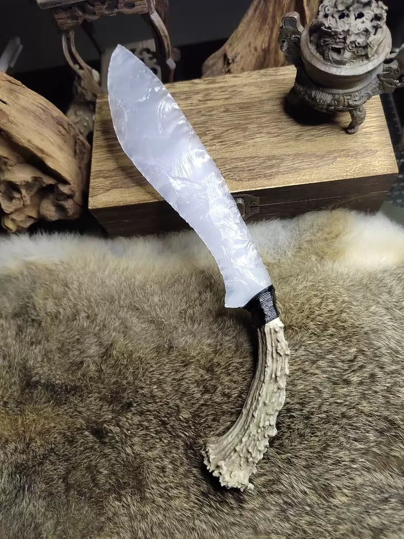 Knapped stone knife, Nepalese-style stone knife, Kukri-style stone knife, obsidian knife.