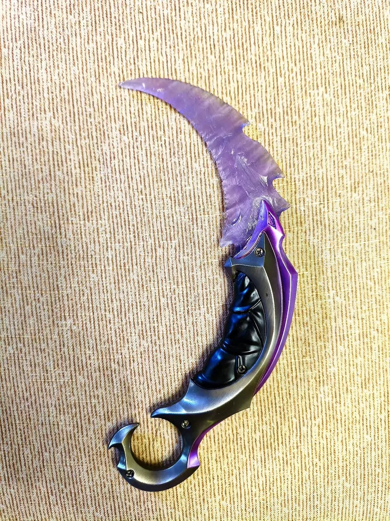 Valorant "Prism" Karambit – Collectible Stone-Style Blade Replica / Stone Carving Craft Ornament