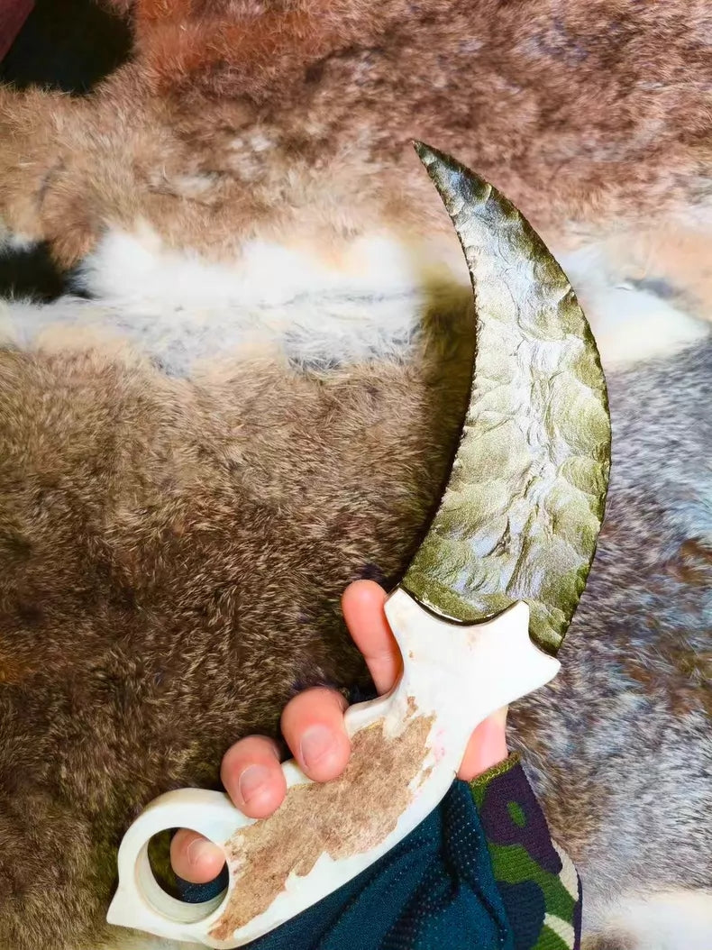 Forged stone tools, stone blades, obsidian claw knives, handmade obsidian claw knives