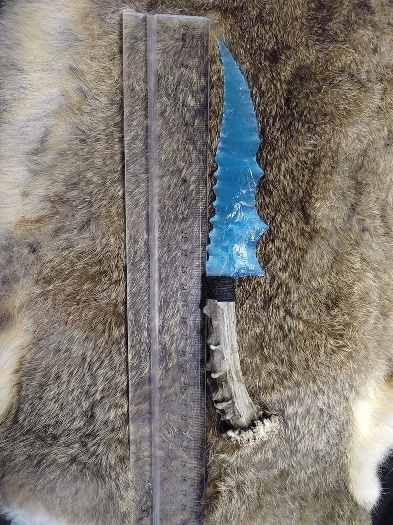 Knapped stone tools: stone knives, "flame-style" blades, obsidian knives, "dragon-glass" hunting knives, obsidian blades—"Lake Blue" obsidian dragon-glass blade.