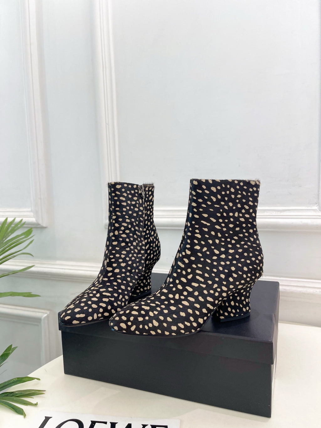 Jil Sander Minimalist Retro Round-Toe Block-Heel Ankle Boots