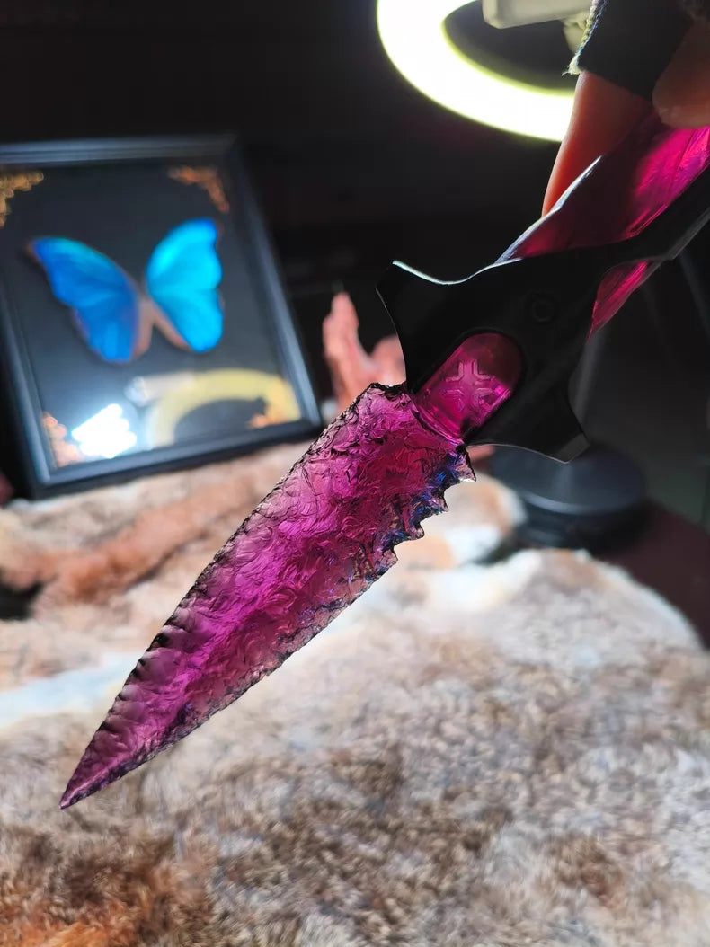 VALORANT: Blade of Mercy – Hand-forged replica in purple lapis lazuli