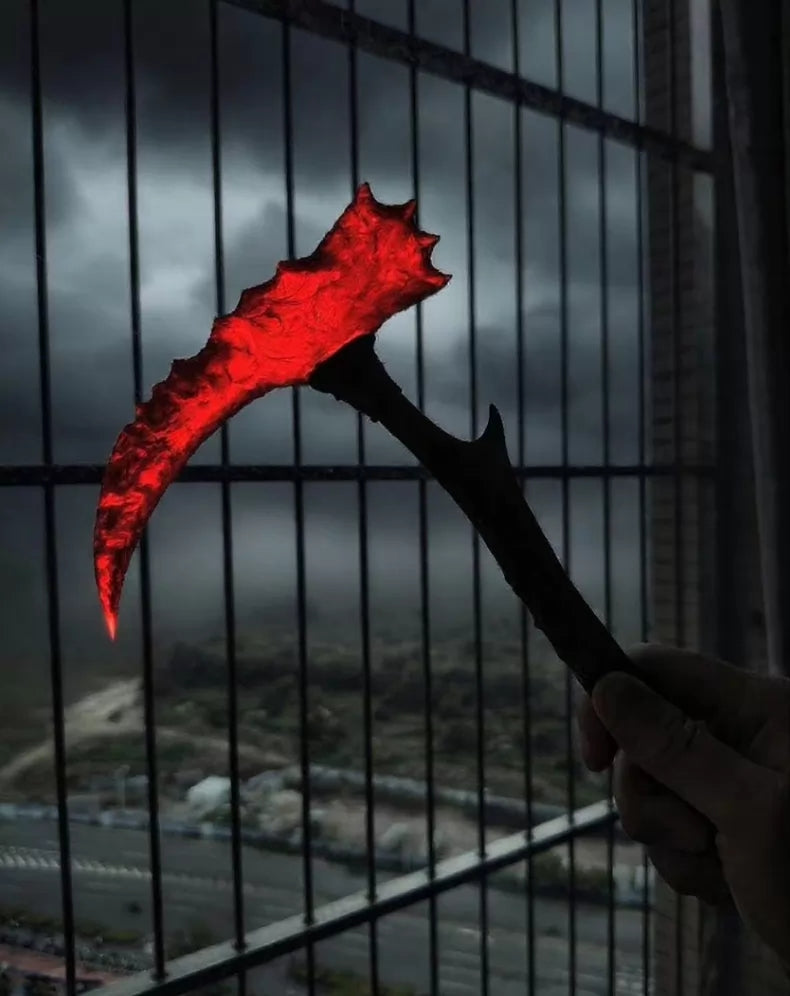 Hand-knapped stone knife: "Blood-Red Sickle" series—a highly complex, uniquely shaped "Crimson Flame" treasure blade.