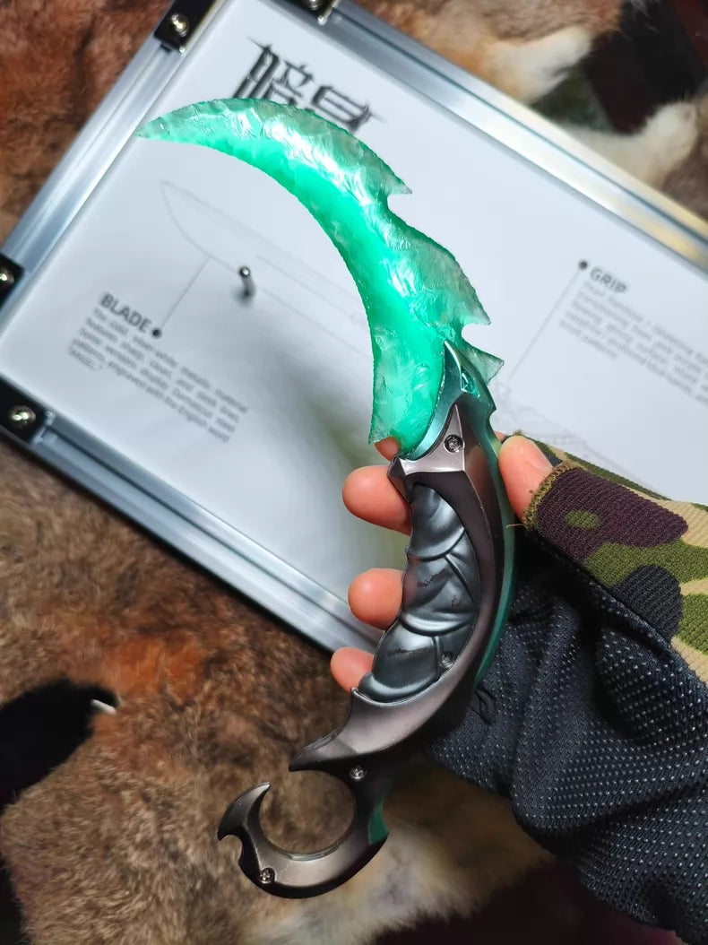 VALORANT "Reaver" Karambit (Stone-Forged Style) – Collectible Display Piece