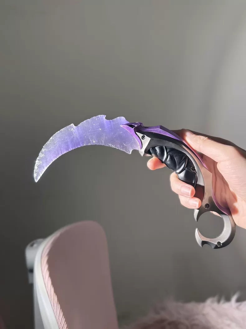 Valorant "Prism" Karambit – Collectible Stone-Style Blade Ornament / Stone-Carved Craft
