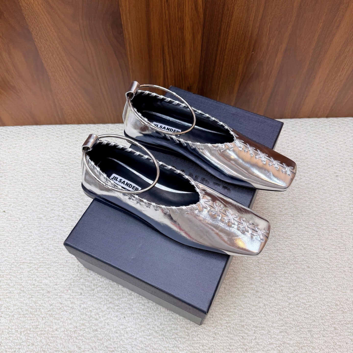 Jil Sander Classic Metallic Ring Ballet Flats (Silver)