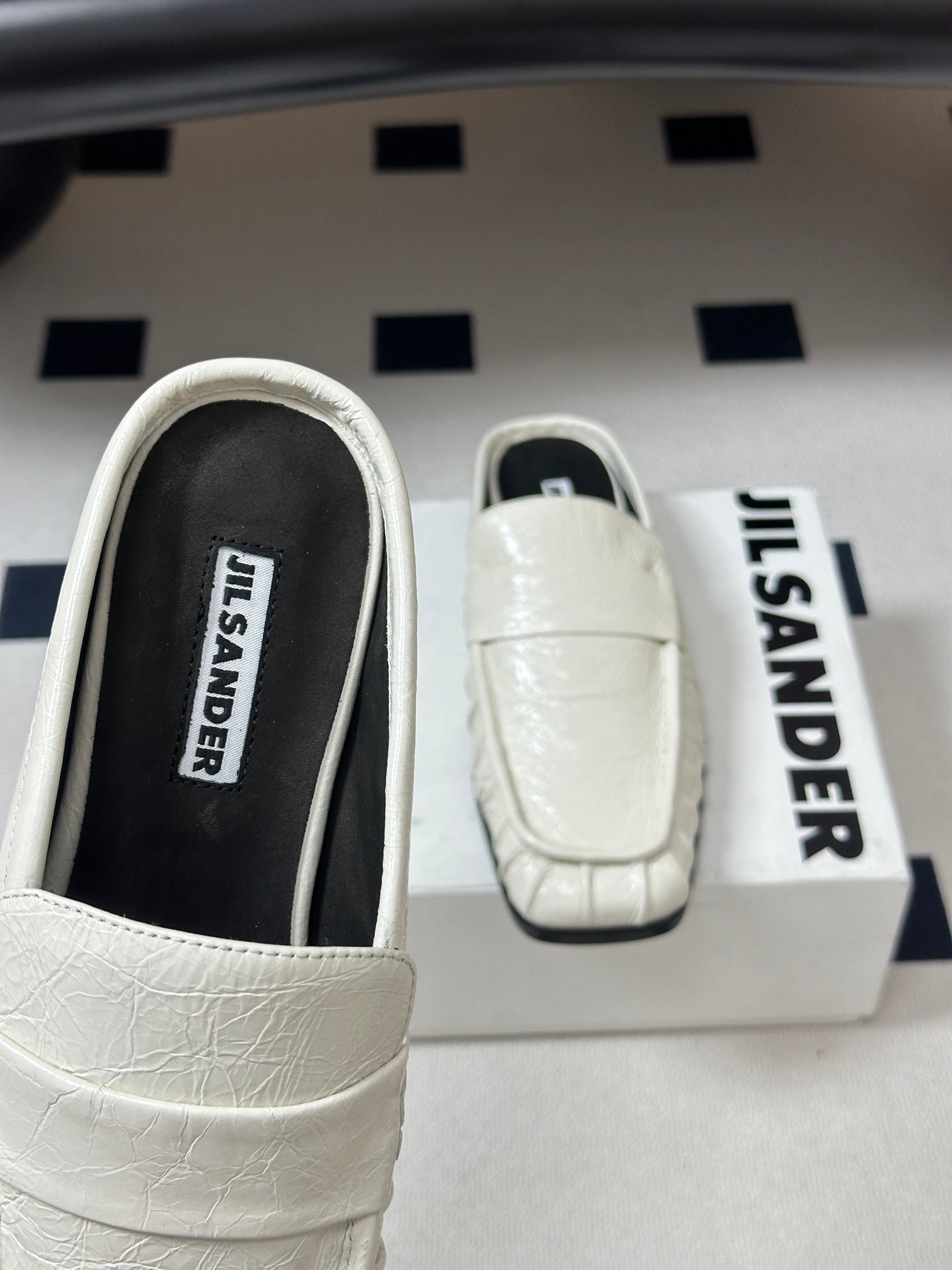 JIL SANDER Square-Toe Pleated Leather Mules (White)