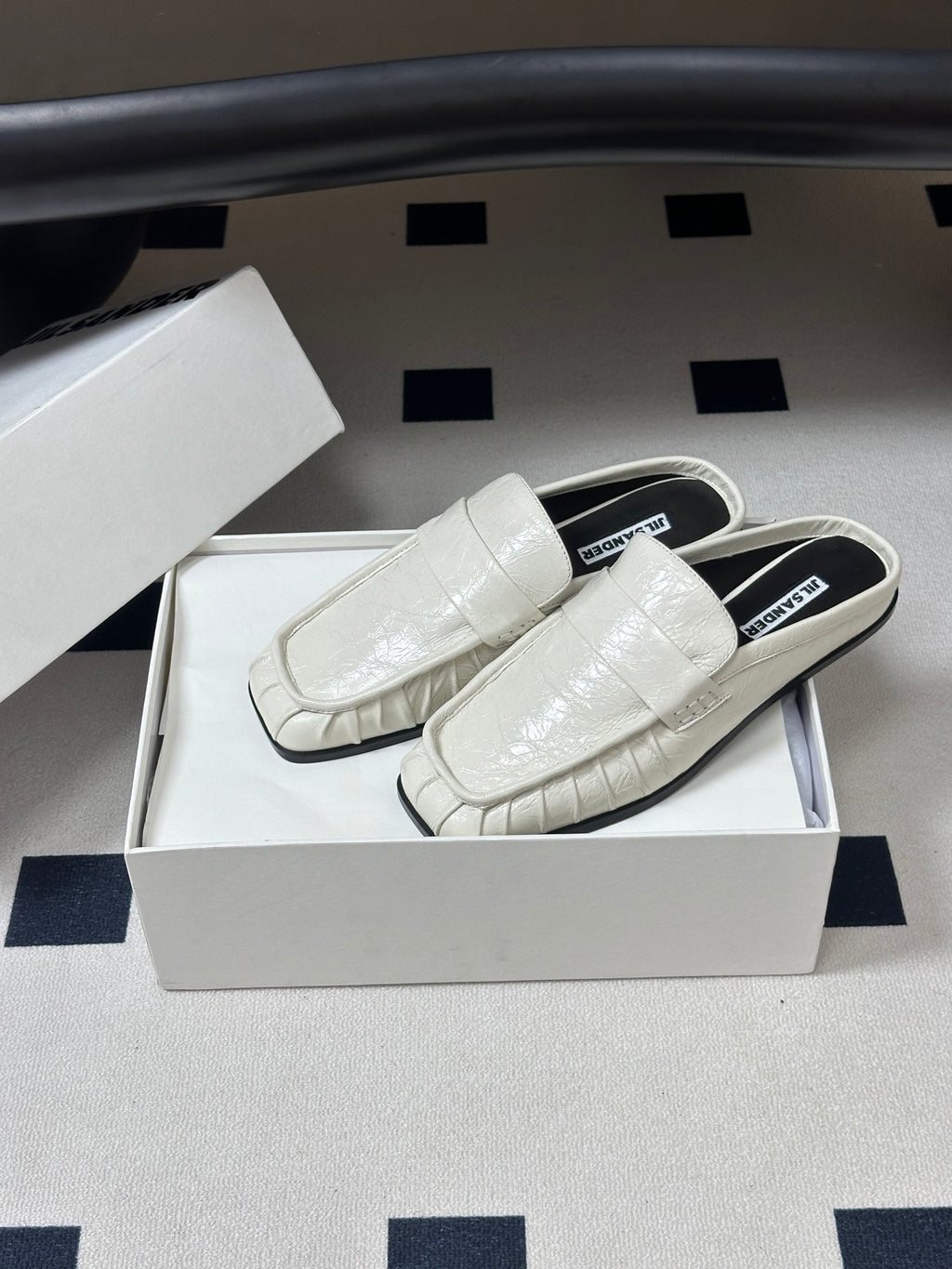 JIL SANDER Square-Toe Pleated Leather Mules (White)
