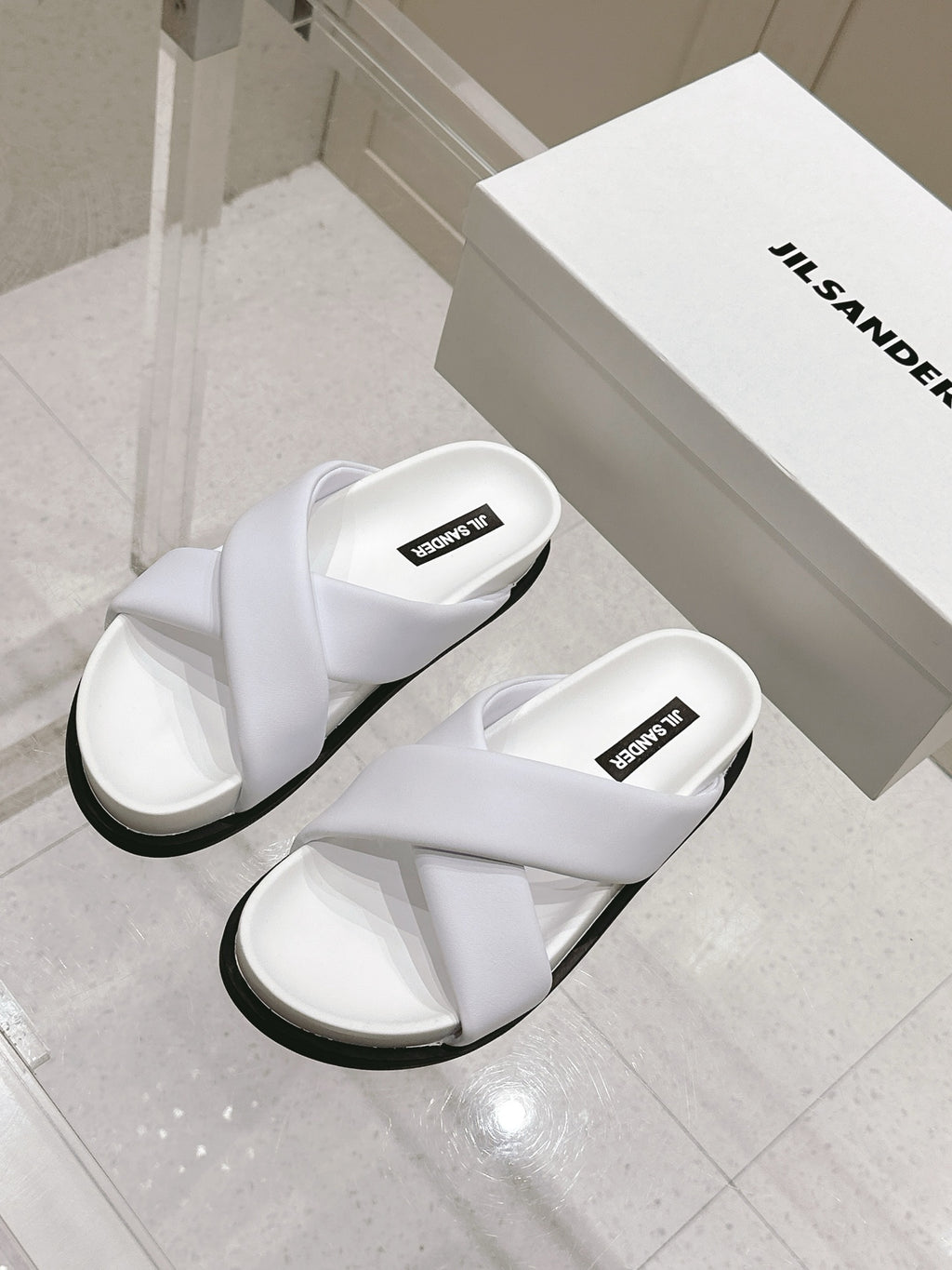 JIL SANDER New Spring/Summer Beach Slides (White)