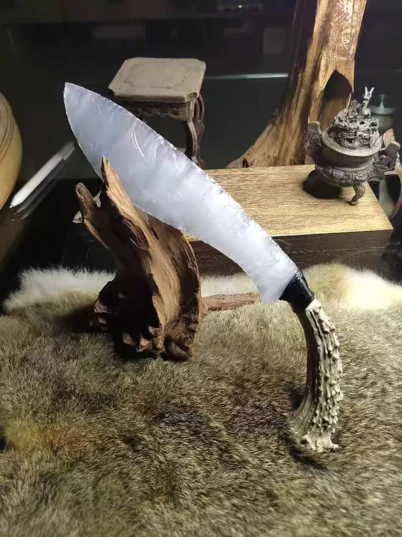 Knapped stone knife, Nepalese-style stone knife, Kukri-style stone knife, obsidian knife.