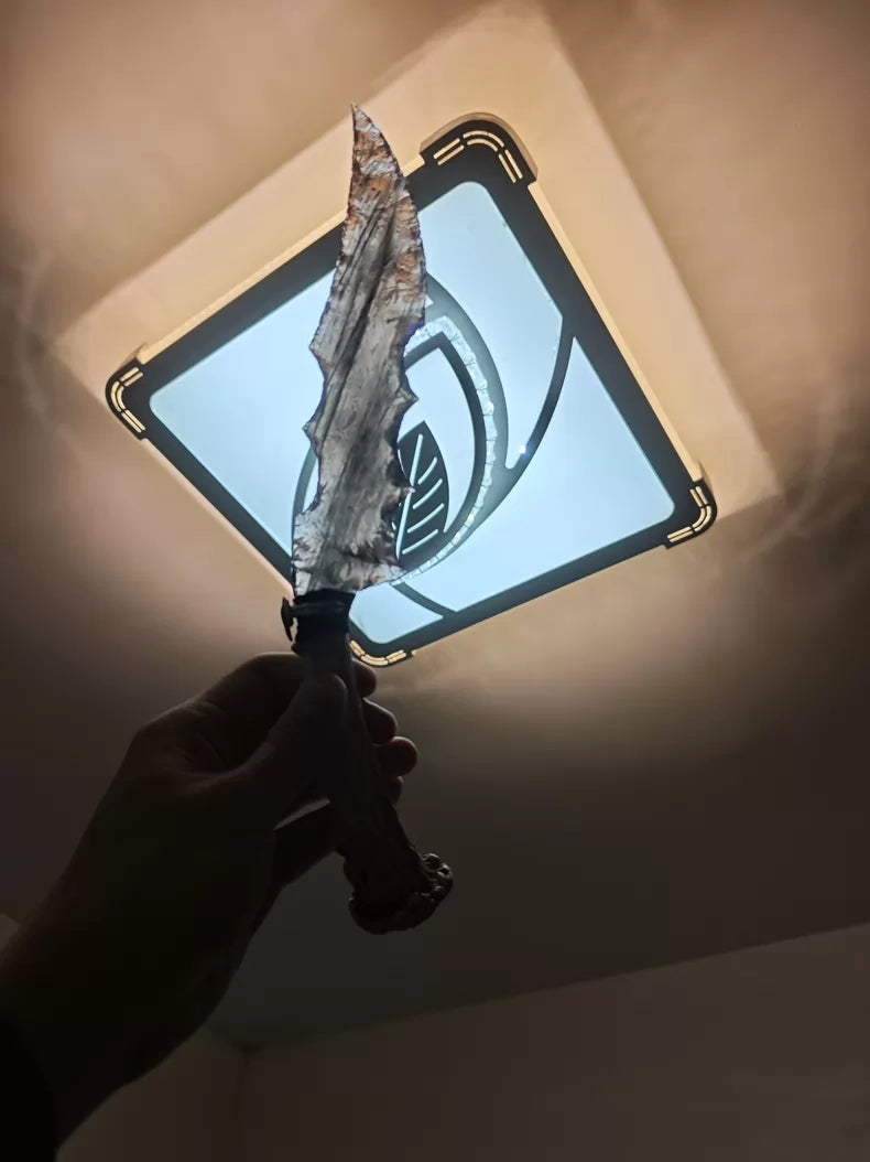 Knapped stone knife, obsidian crystal knife, flame-style stone blade, obsidian blade, obsidian "dragon-glass" treasure knife.