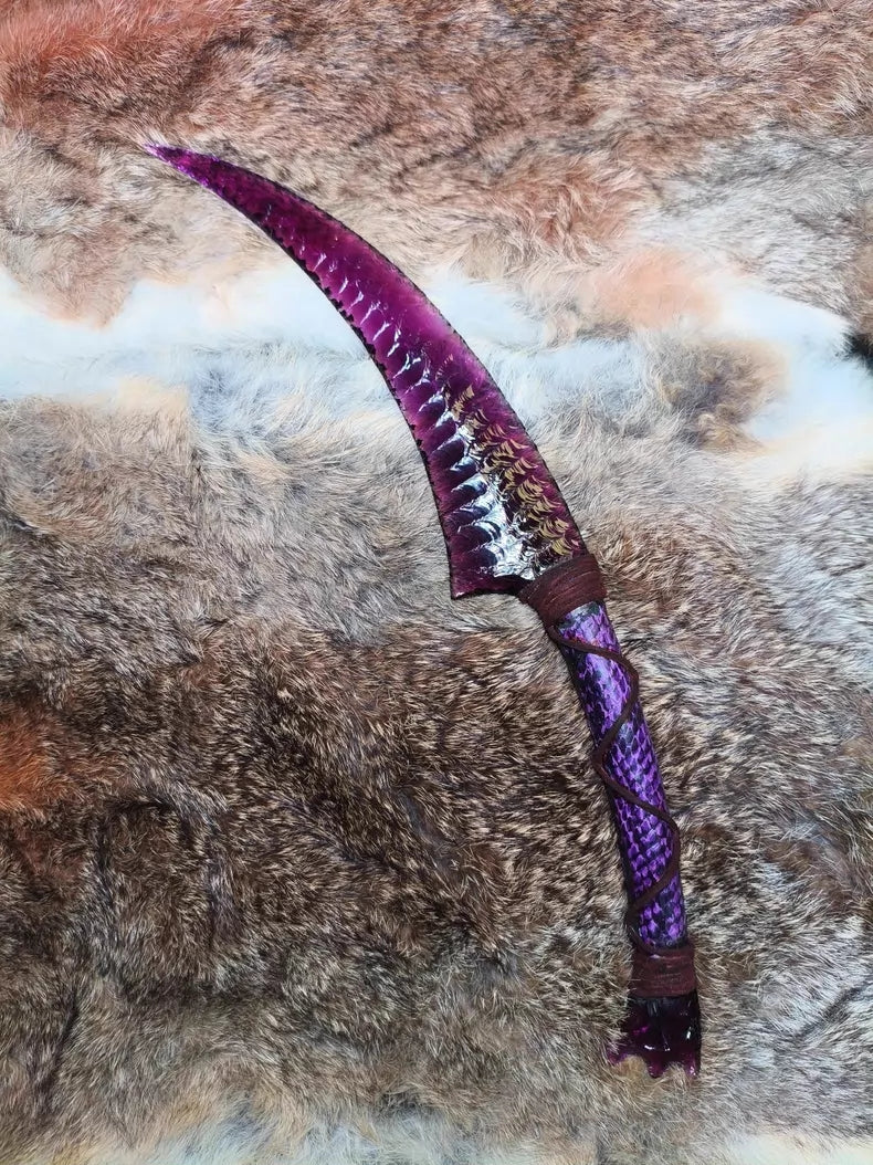 Avatar Na'vi Hunting Knife – Purple Glass-Stone Pressure-Flaked Design – Dragon-Glass Hunting Knife