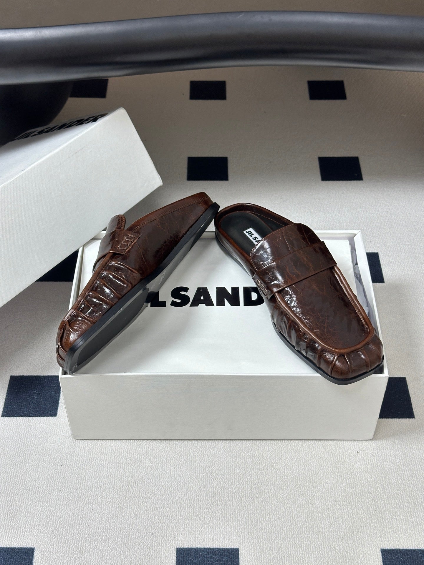 JIL SANDER Square-Toe Pleated Leather Mules (Brown)