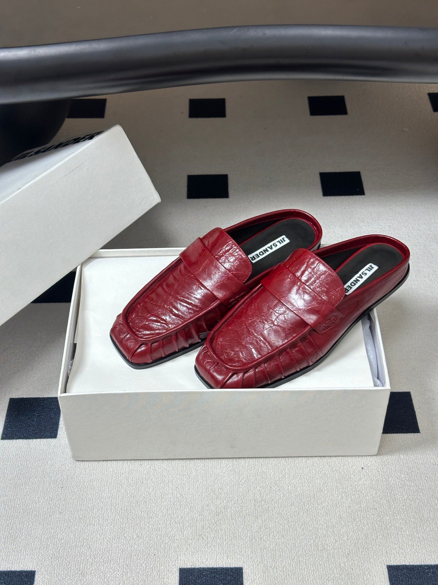 JIL SANDER Square-Toe Pleated Leather Mules (Red)