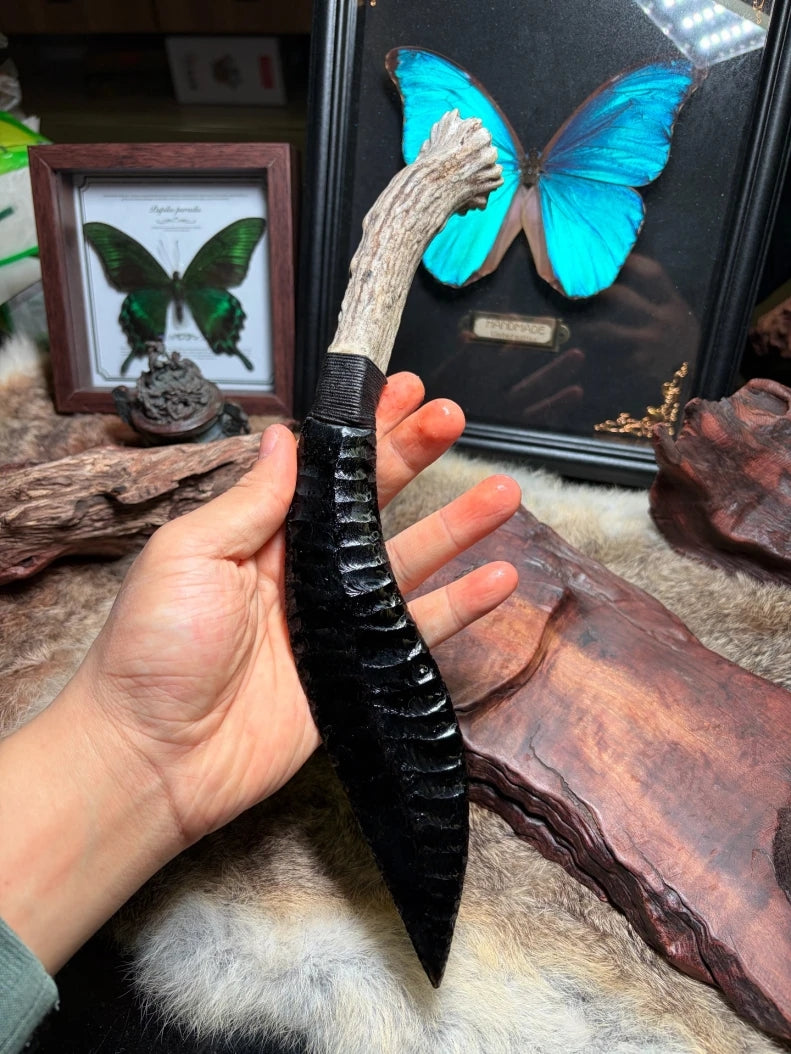 Knapped stone knife; Nepalese-style stone knife; Kukri-style stone blade; obsidian knife; obsidian "dragon-glass" blade.