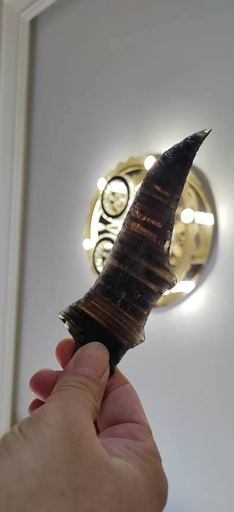 Chipped stone tool, stone knife, stone blade, obsidian knife, fine obsidian knife, hunting knife, primitive hunting knife.
