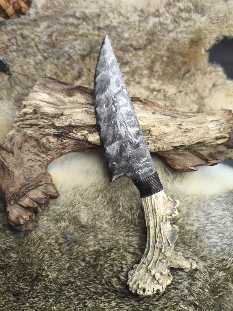 Masterpiece Knapped Silver Sheen Obsidian Hunting Knife – Authentic Style – Natural, Unstained Antler Handle
