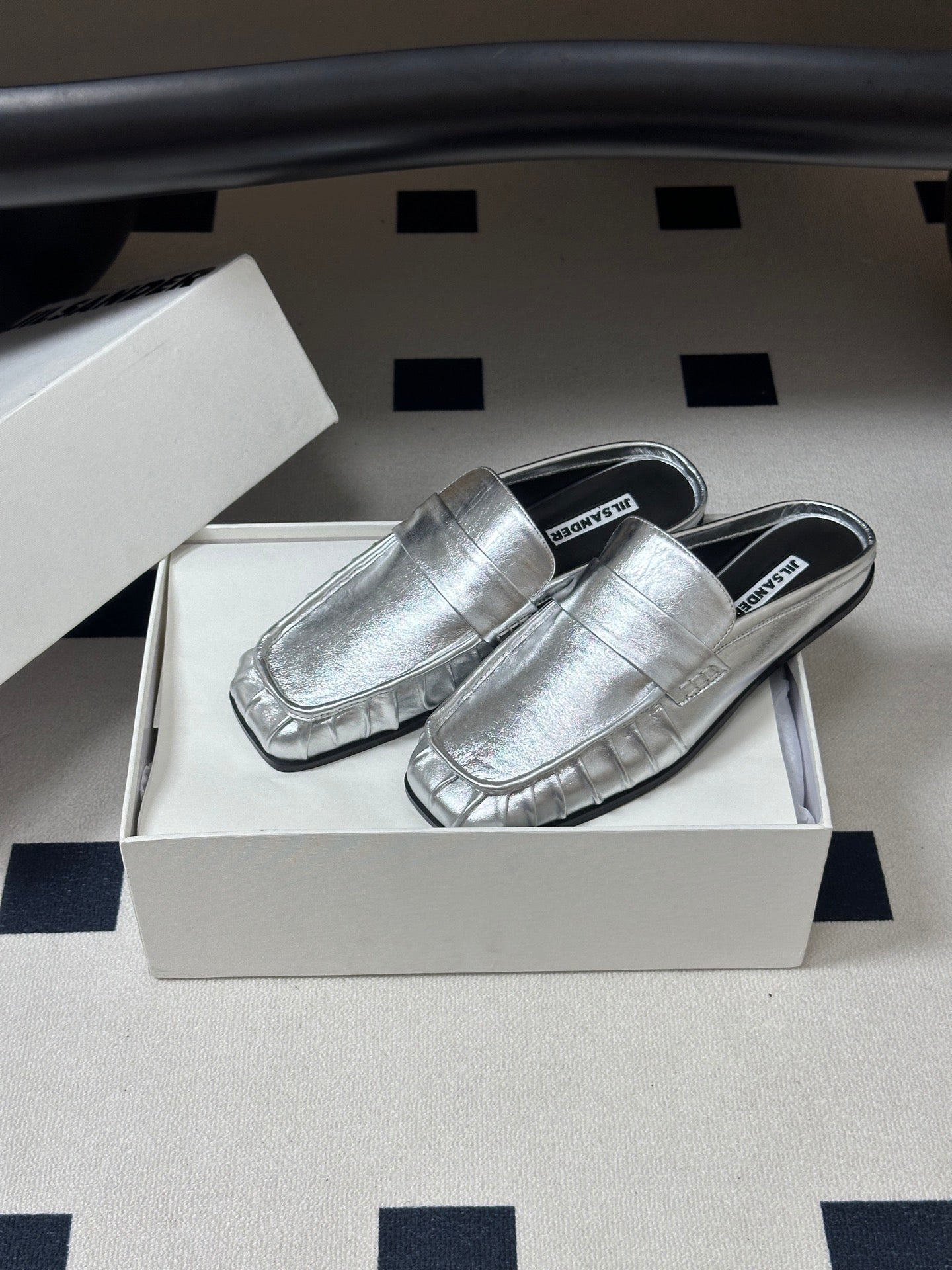 JIL SANDER Square-Toe Pleated Leather Mules (Silver)