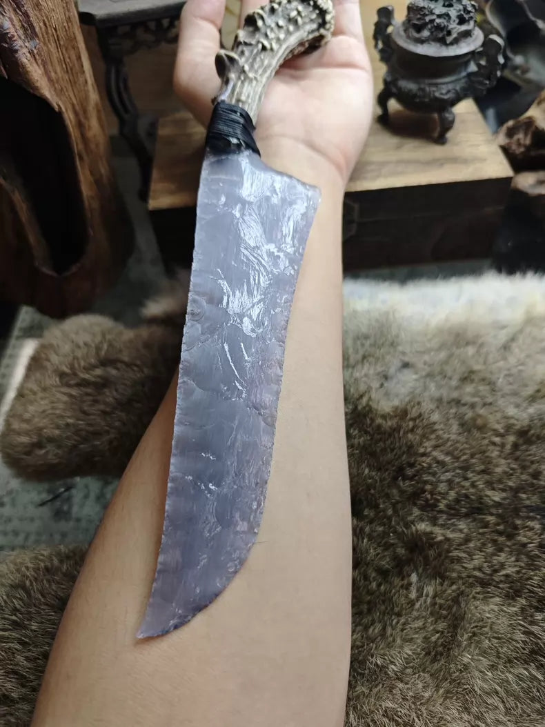 Knapped stone tools: stone knives and blades; silver-gray cat's-eye stone knife; premium stone knife; hunting knife.
