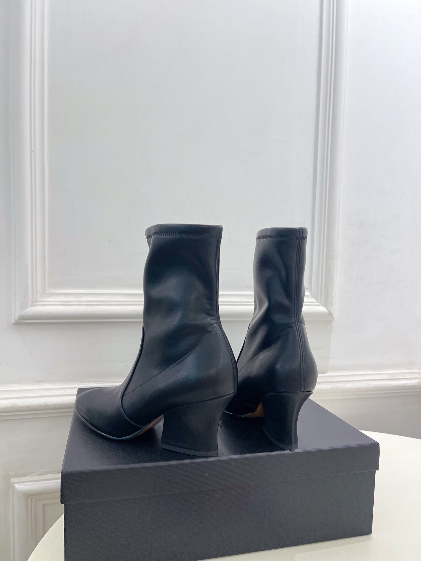 Jil Sander Minimalist Retro Stretch Ankle Boots with Block Heels Black