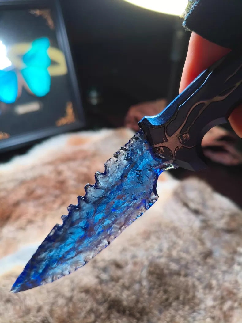 VALORANT "Divine Punishment" Knife (Ice Crystal Form) – Hand-forged 1:1 Replica Prop for Cosplay and Collection