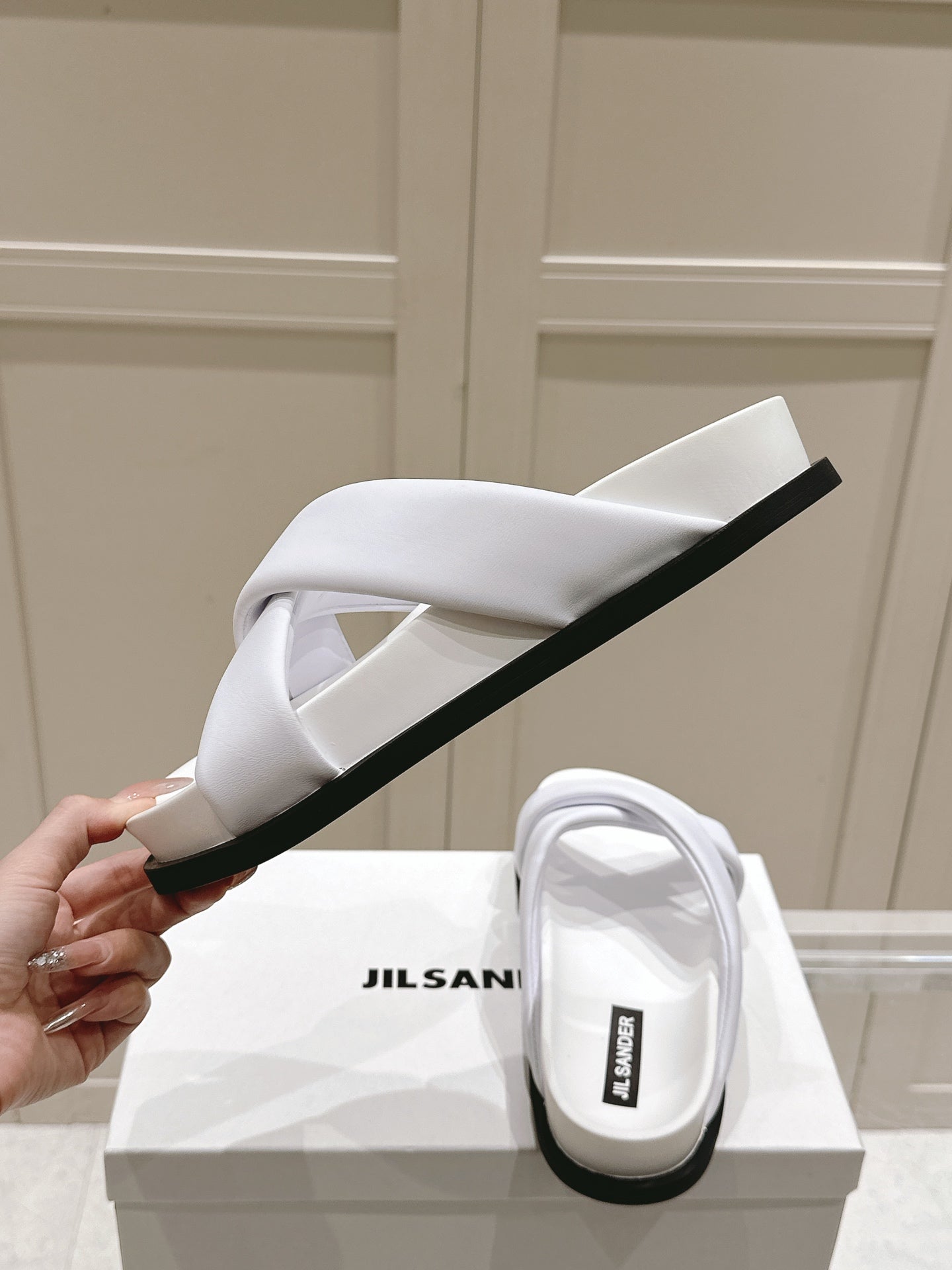 JIL SANDER New Spring/Summer Beach Slides (White)