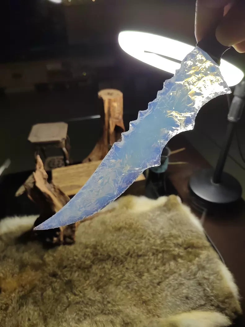 Flaked stone tools; stone knives; "Flame Blade" (white opal/dragon-glass hunting knife); "Flame Blade" (obsidian/dragon-glass treasure blade)—"White Dragon Abyss"