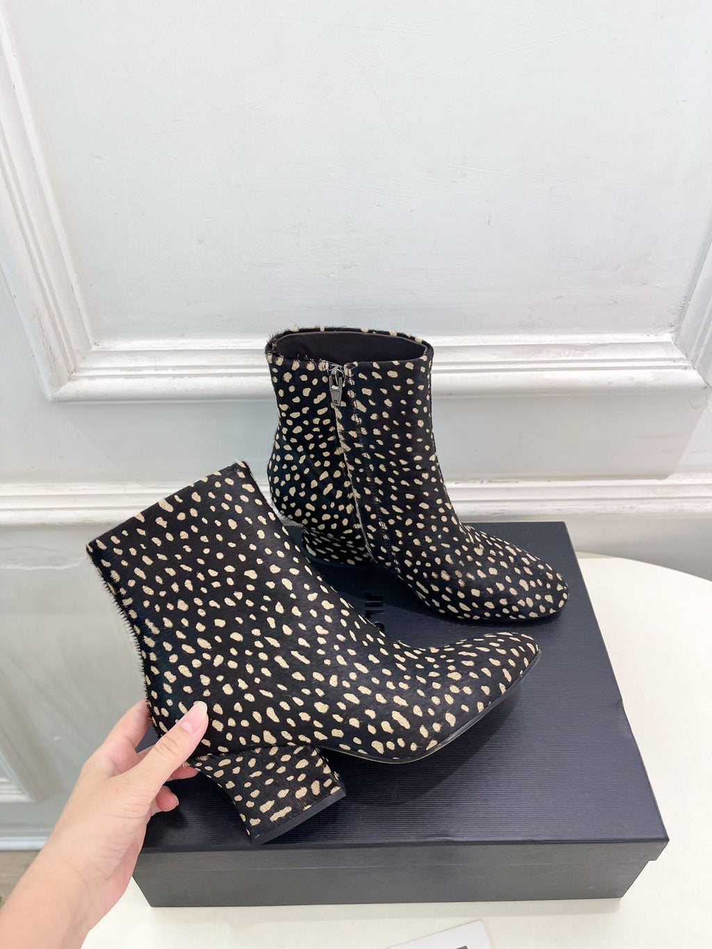 Jil Sander Minimalist Retro Round-Toe Block-Heel Ankle Boots