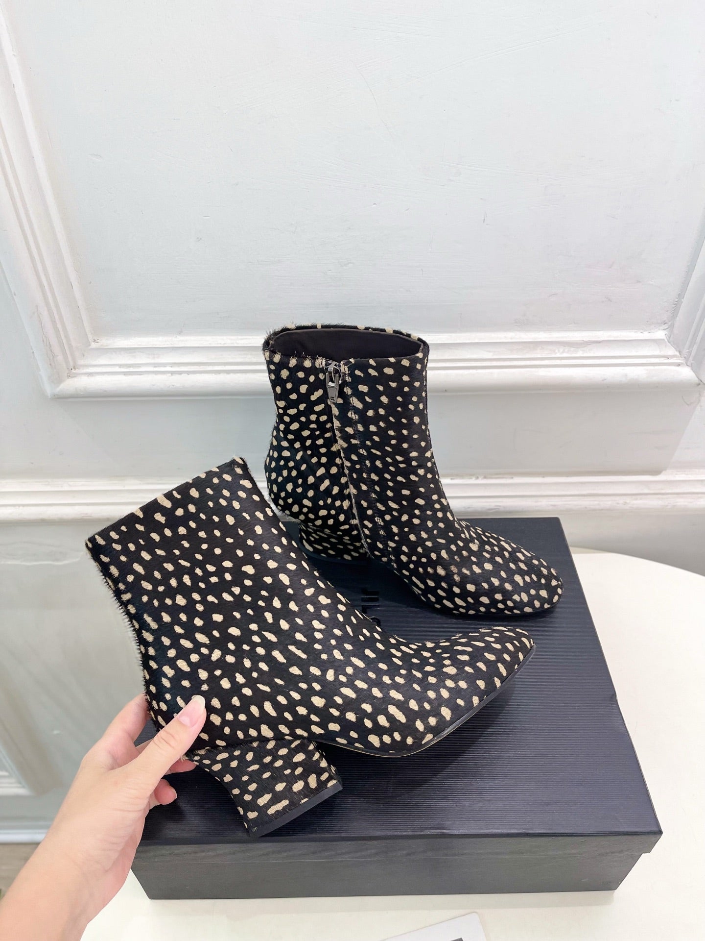 Jil Sander Minimalist Retro Round-Toe Block-Heel Ankle Boots