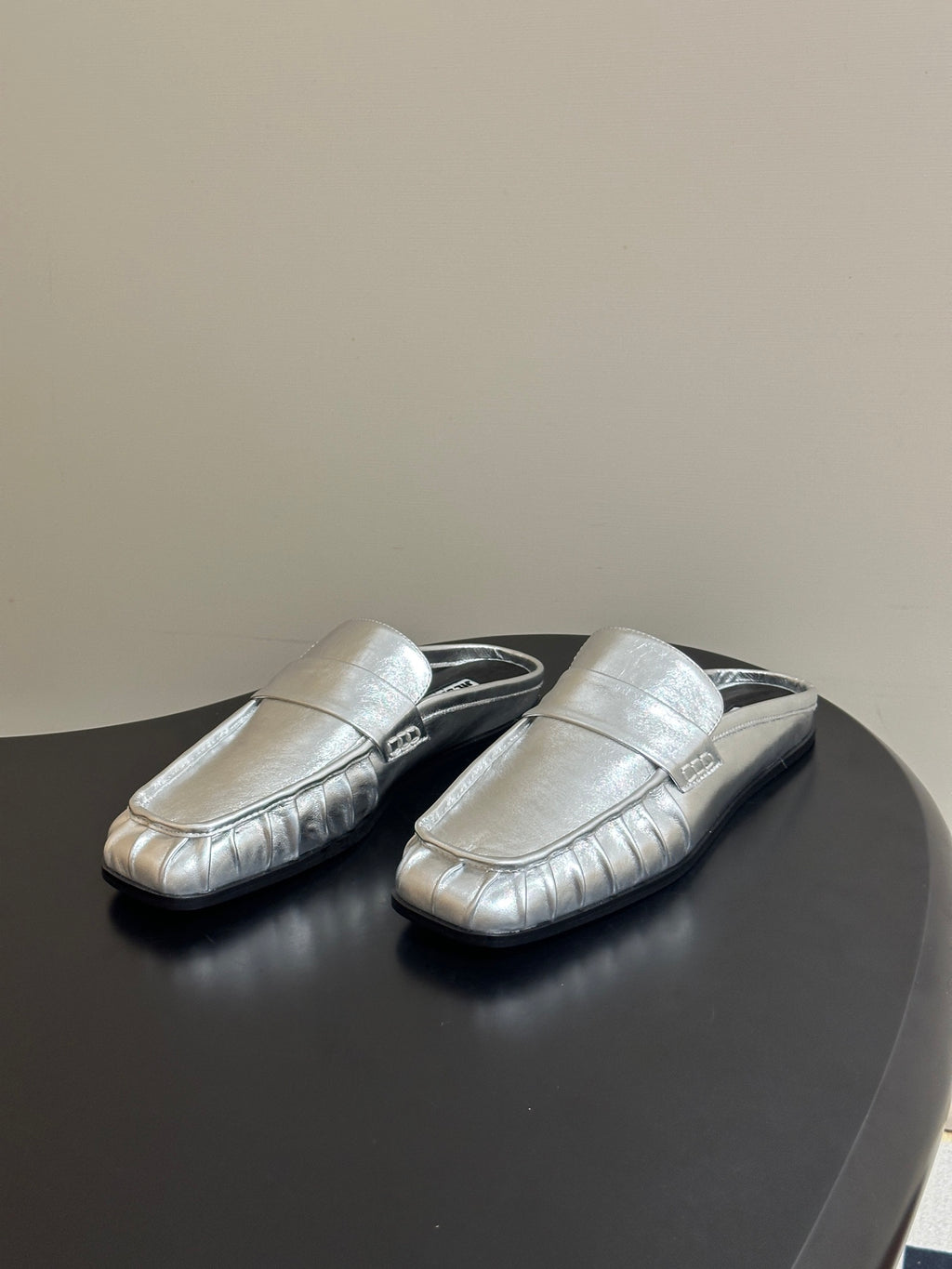 JIL SANDER Square-Toe Pleated Leather Mules (Silver)