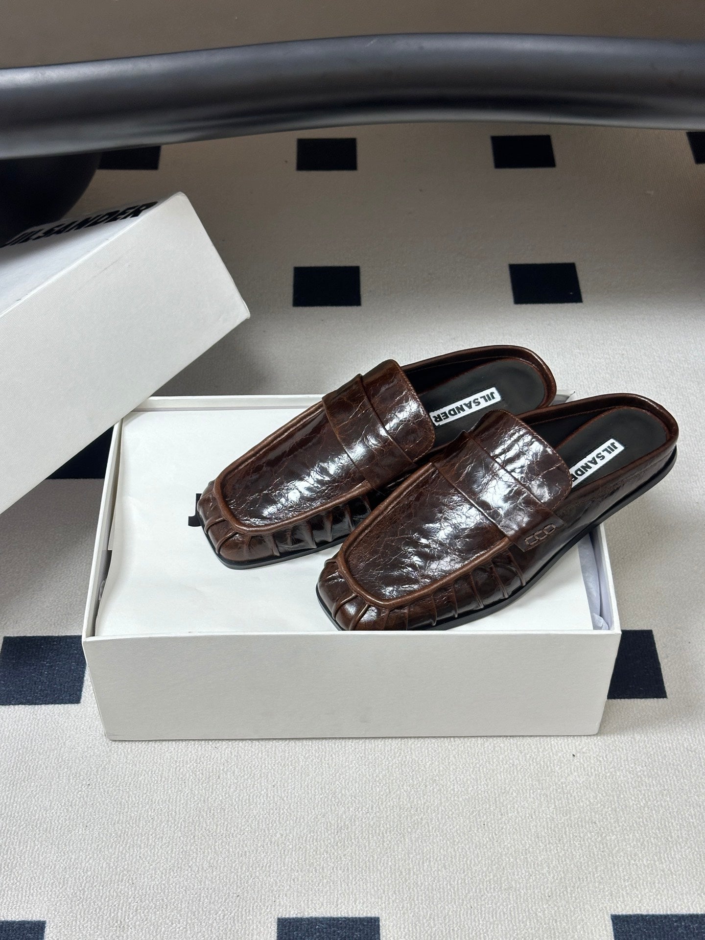 JIL SANDER Square-Toe Pleated Leather Mules (Brown)