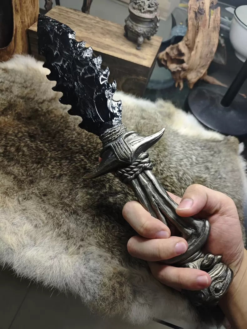 Knapped stone tools: stone knives, obsidian knives, obsidian "dragon-glass" blades — *Trapped Beast*