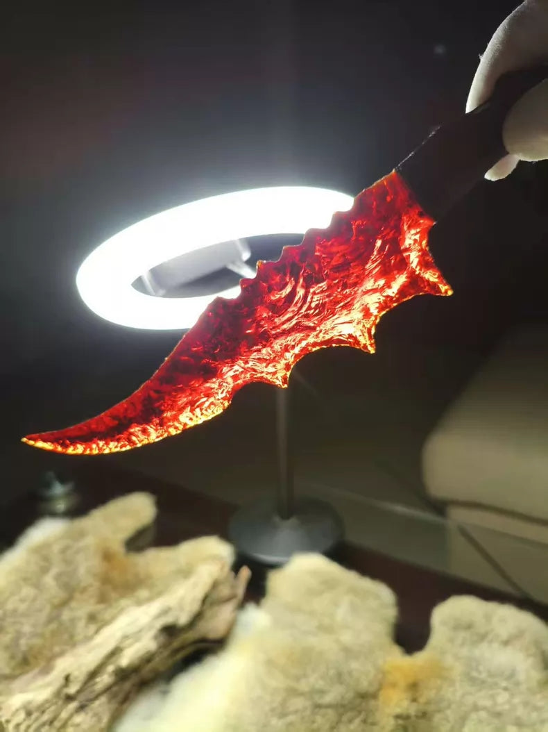 Knapped stone knives: red crystal knife, flame-shaped stone blade, obsidian knife, obsidian "Dragon Crystal" blade (*Zhu Xian: Red*)